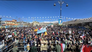 حضور پرشور دانشگاهیانِ دانشگاه ملی مهرات استان کهگیلویه و بویراحمد در راهپیمایی یوم الله 22بهمن 2