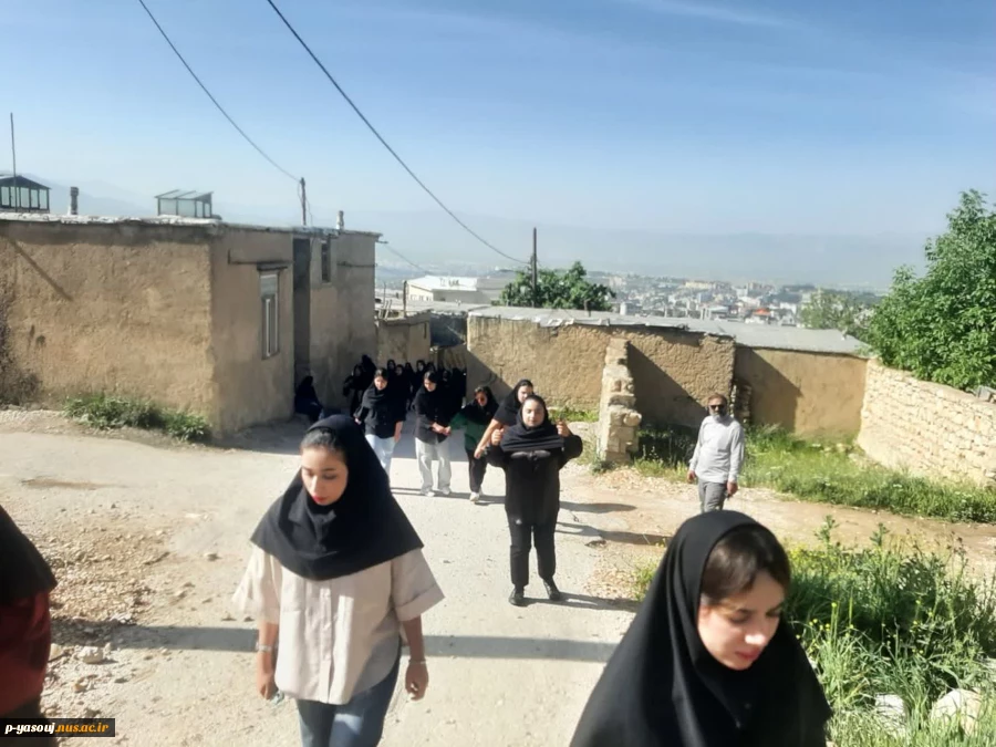 به مناسبت روز معماری برگزار شد: همایش بزرگ پیاده روی دانشجویان رشته معماری اموزشکده ملی مهارت دختران یاسوج 3