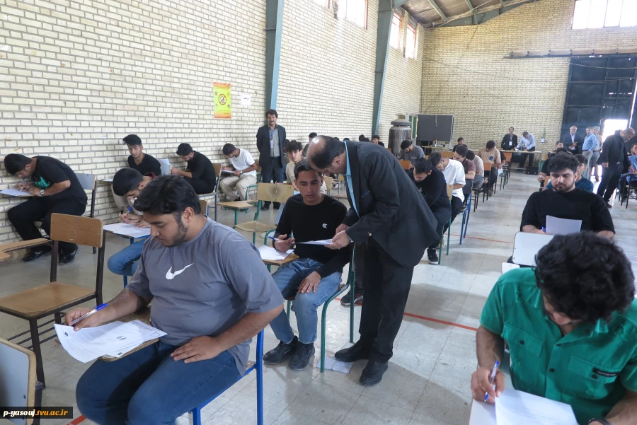 بازدید مشاور رئیس و رئیس مرکز نظارت ارزیابی و تضمین کیفیت و مدیر کل حقوقی دانشگاه ملی مهارت از دانشگاه ملی مهارت استان کهگیلویه و بویراحمد 8